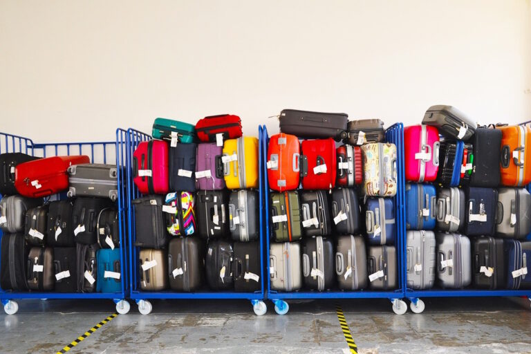 W jakich branżach wykorzystuje się platformy transportowe?